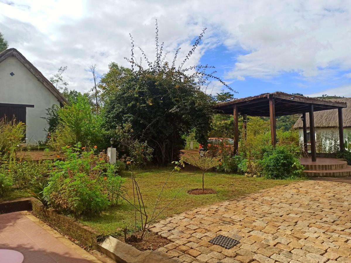 La Chaumiere Ampefy Hotel Luaran gambar
